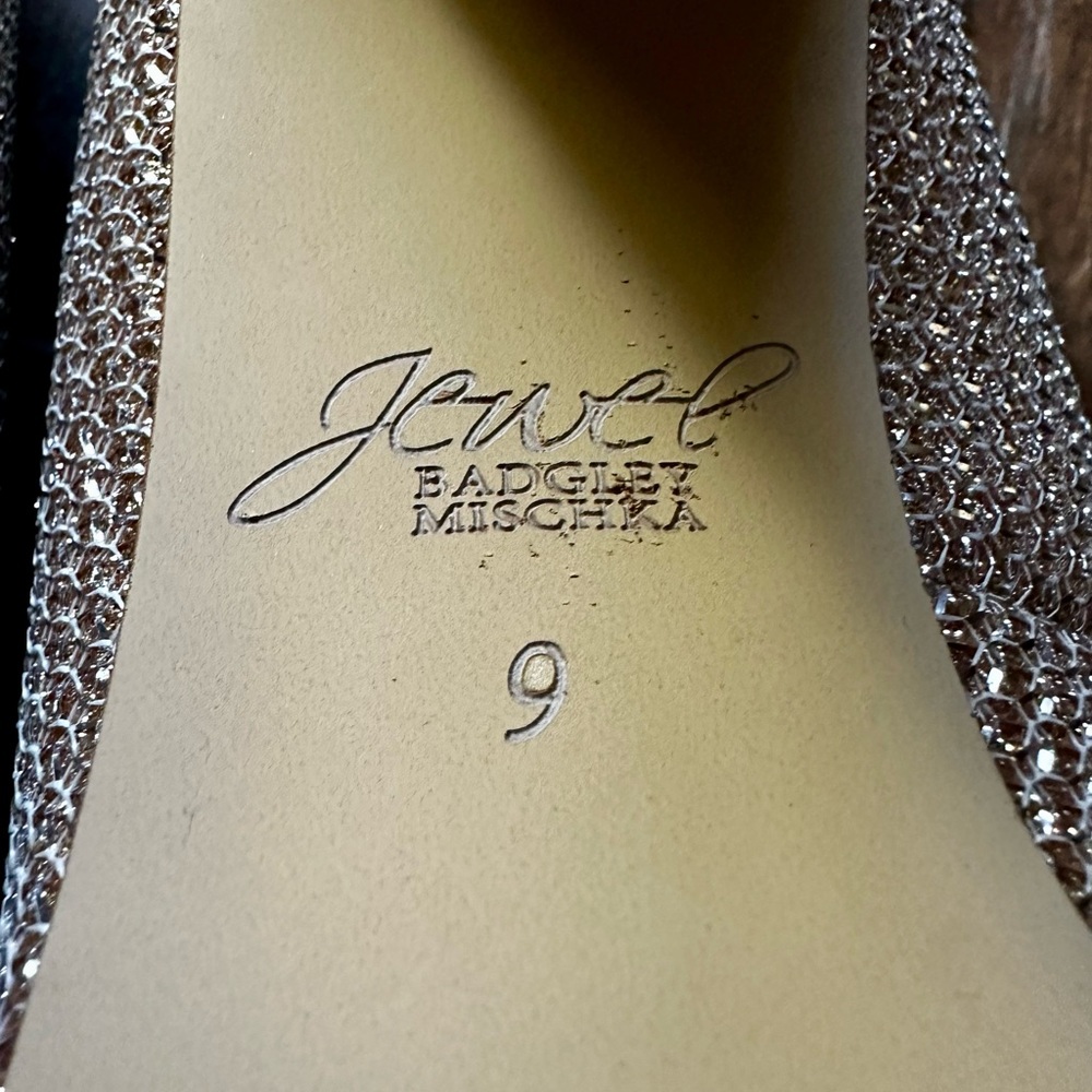 Pointed Toe Sparkly Gold Heel, Jewel Badgley Mischka, Size 9 - Picture 6 of 9